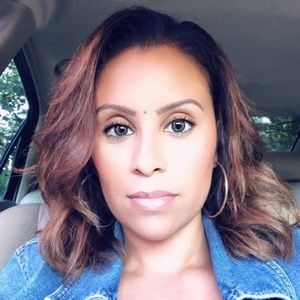 Meet your Posher, Alycia